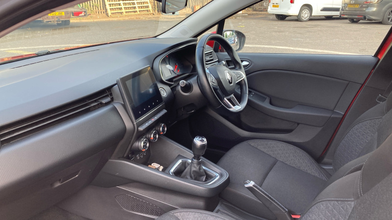 Renault Clio 1.0 TCe 100 Iconic 5dr Petrol Hatchback